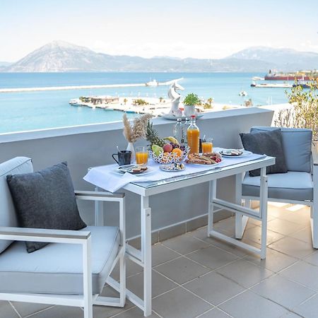 Majestic Penthouse In The Heart Of Patra Apartment Exterior photo