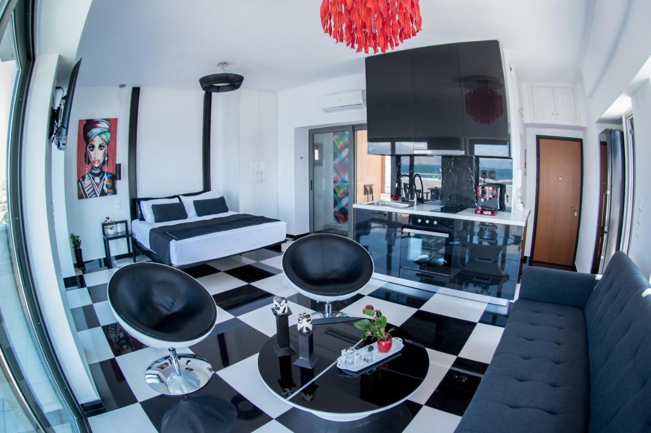 Majestic Penthouse In The Heart Of Patra Apartment Exterior photo